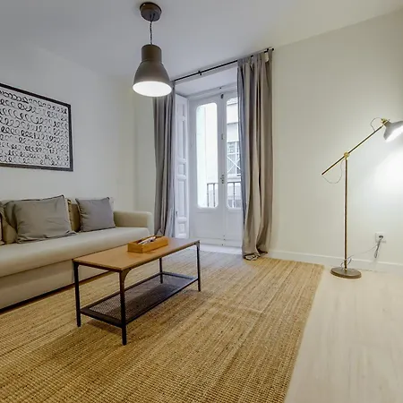 Modern Apt Para 6Pax En La Plaza De Tirso-Centro E1 Madrid Exterior photo