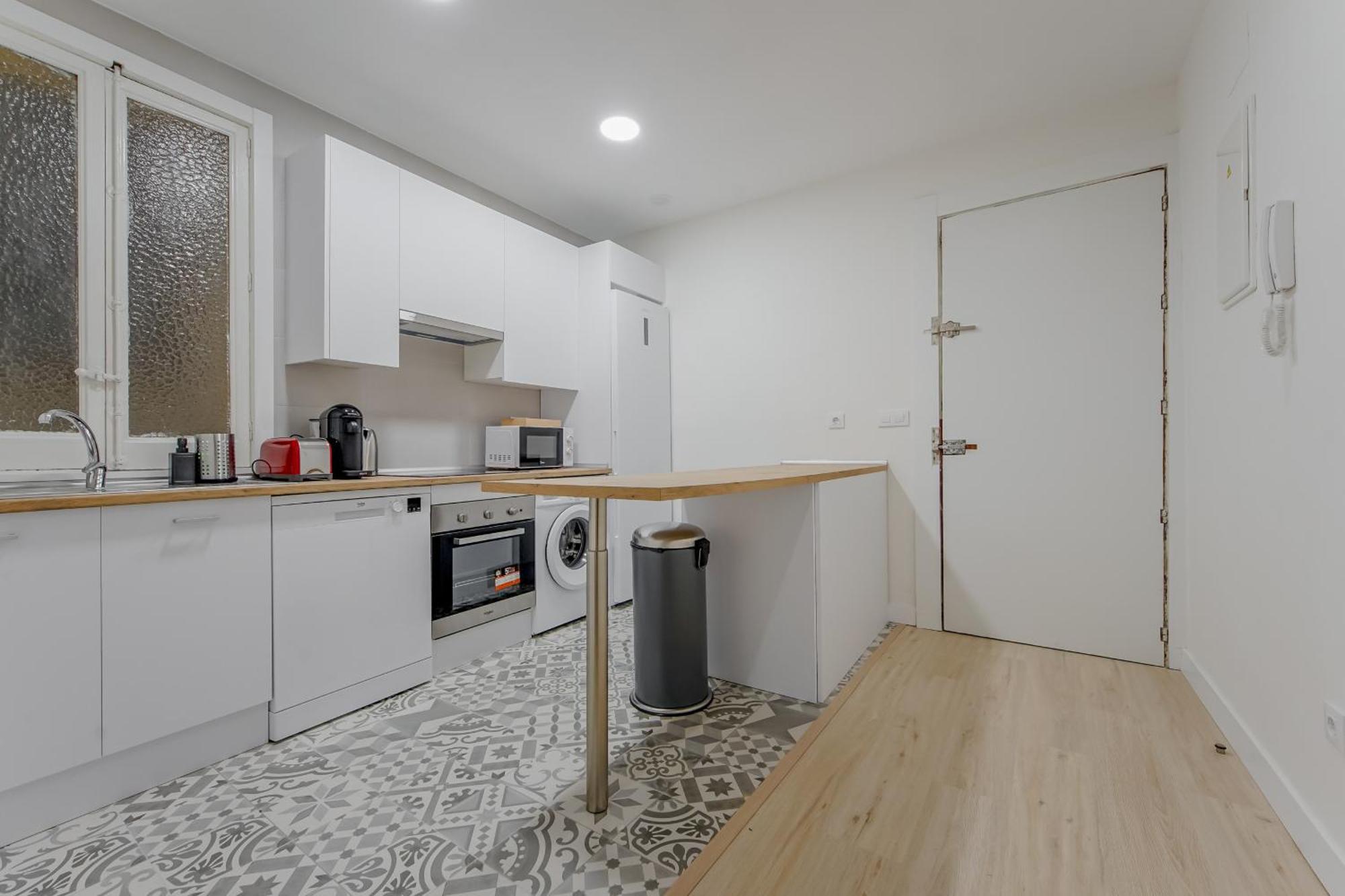 Apartament Modern 6pax En La Plaza De Tirso-centro E1 Madrid